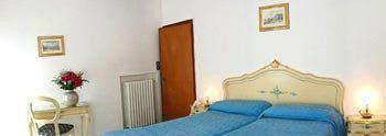 Alex Hotel Венеция Екстериор снимка